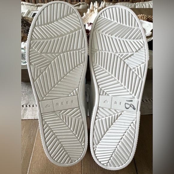 Reef Women's Lay Day Seas White Leather Low-Top Sneakers, NWT, Size 9 (EUR 40) - Picture 12 of 16